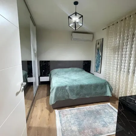 House For Daily Apartment